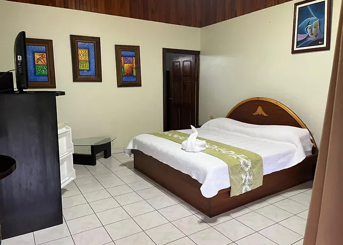 Hotel La Pradera Del Arenal